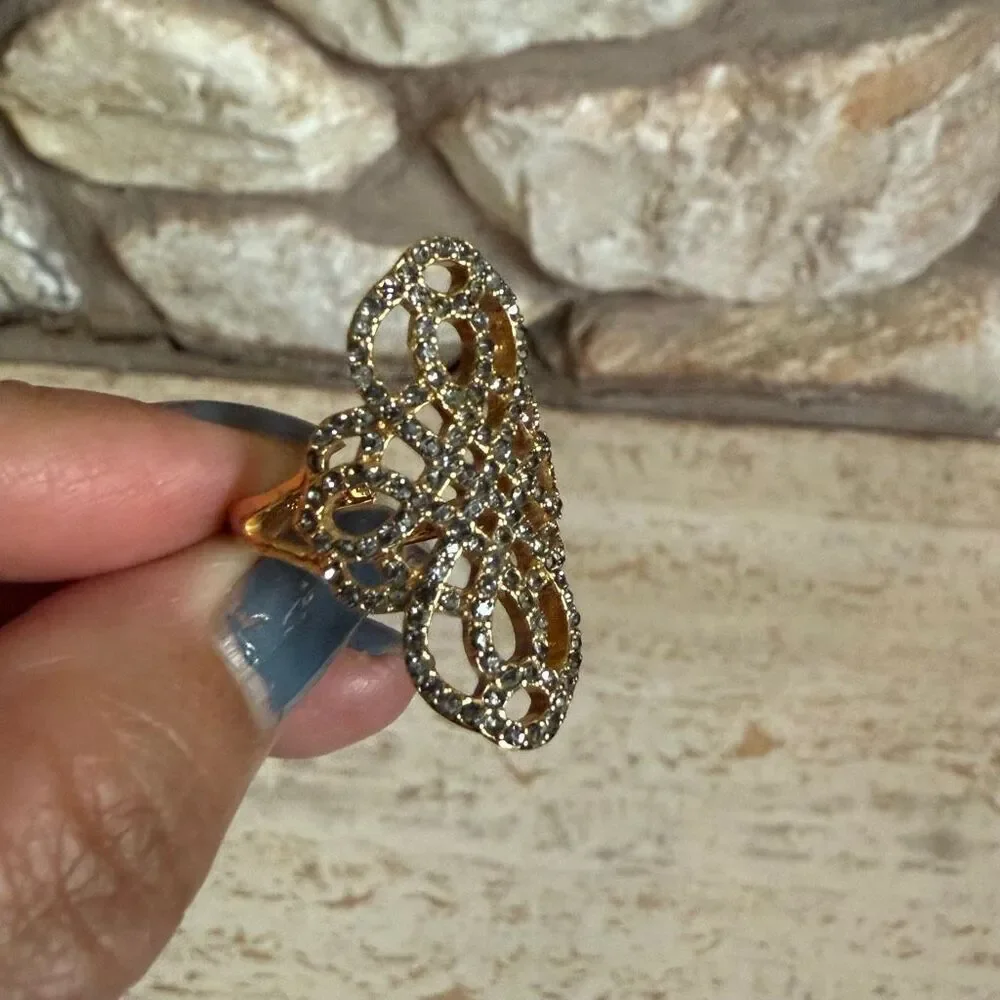 Stella & Dot adjustable Haven cocktail ring